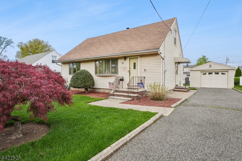12 Holly St
