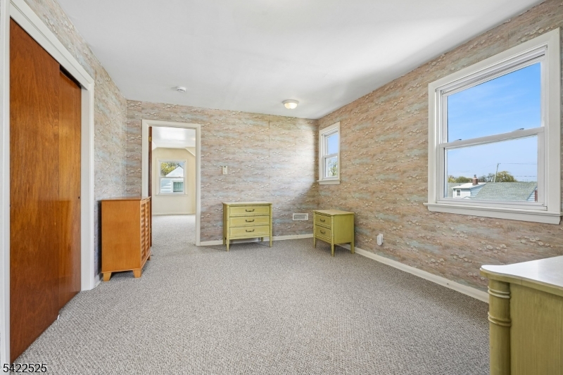 12 Holly St