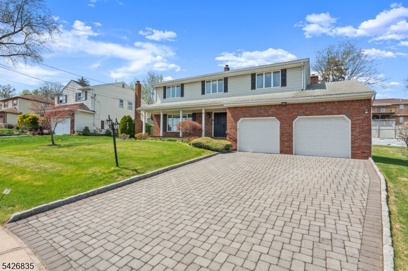 72 Pilgrim Dr