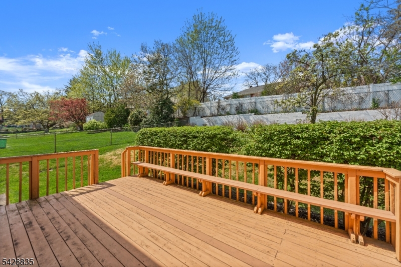 72 Pilgrim Dr