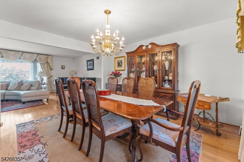 72 Pilgrim Dr