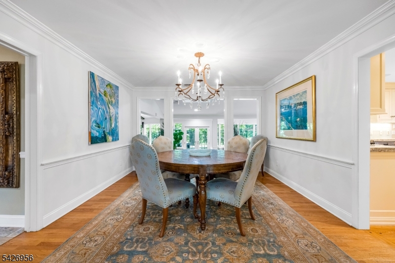 8 White Pine Rd