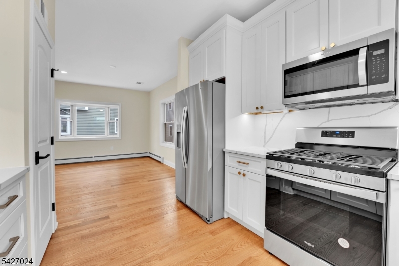 182 East 25th Street