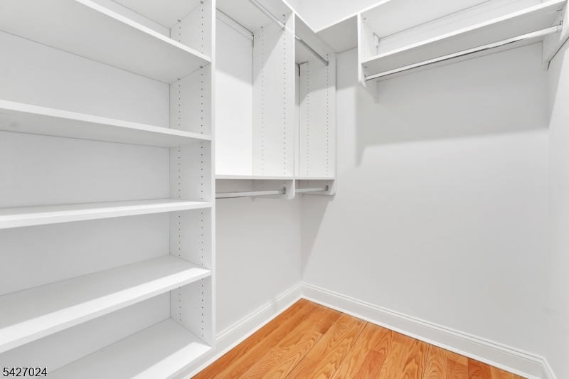 182 East 25th Street
