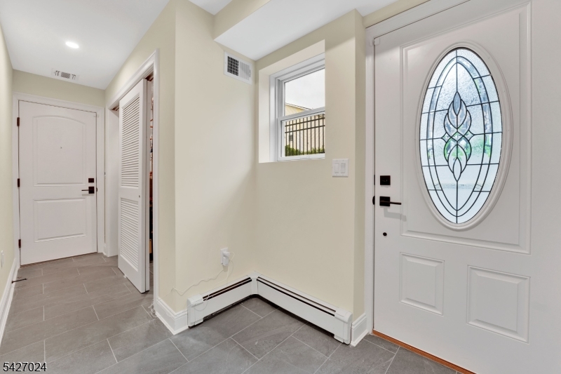 182 East 25th Street