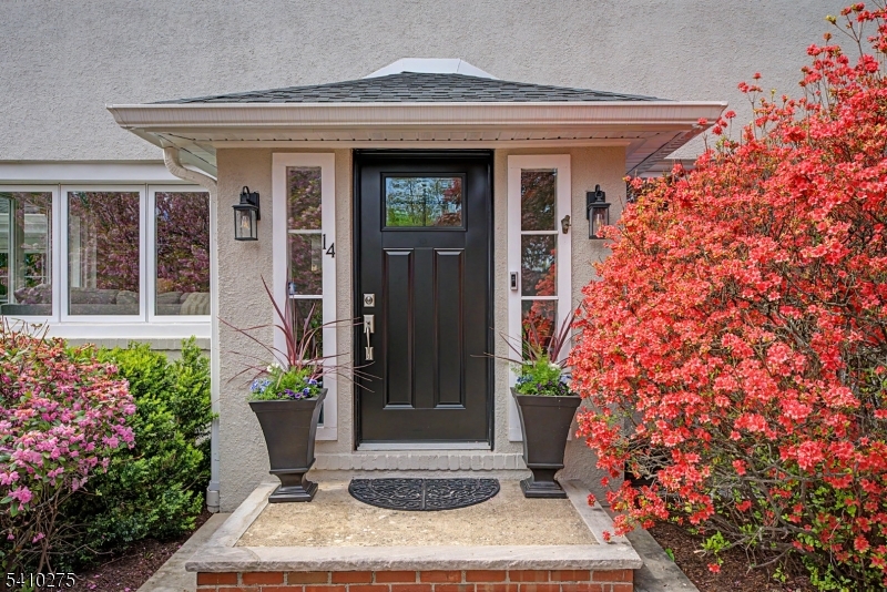 14 Childsworth Ave