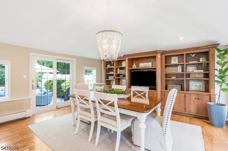 14 Childsworth Ave