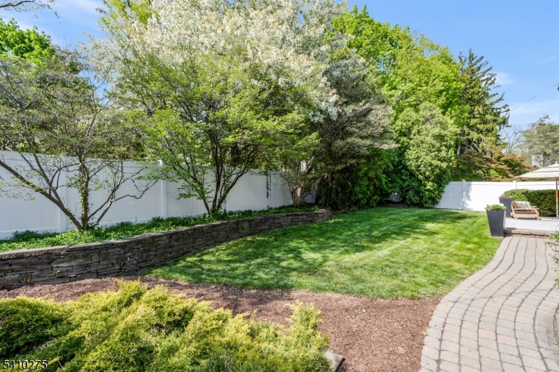14 Childsworth Ave