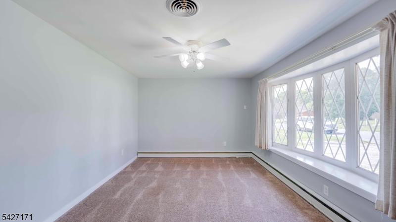 599 Lee Ave