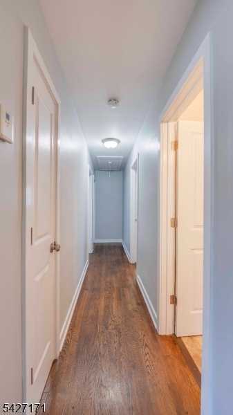 599 Lee Ave