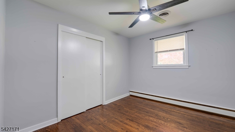 599 Lee Ave
