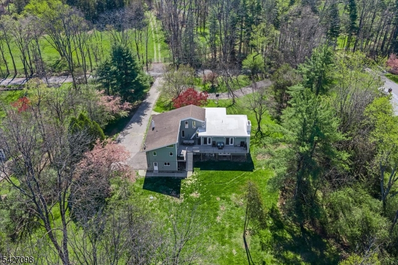 919 Potters Rd