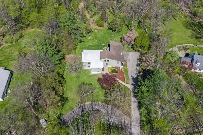 919 Potters Rd