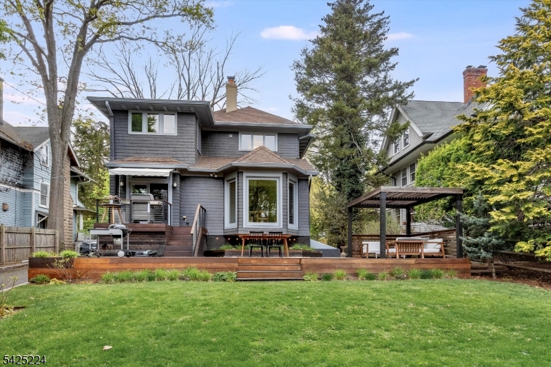 41 Erwin Park Rd
