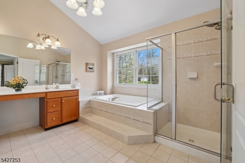 5 Hidden Valley Way