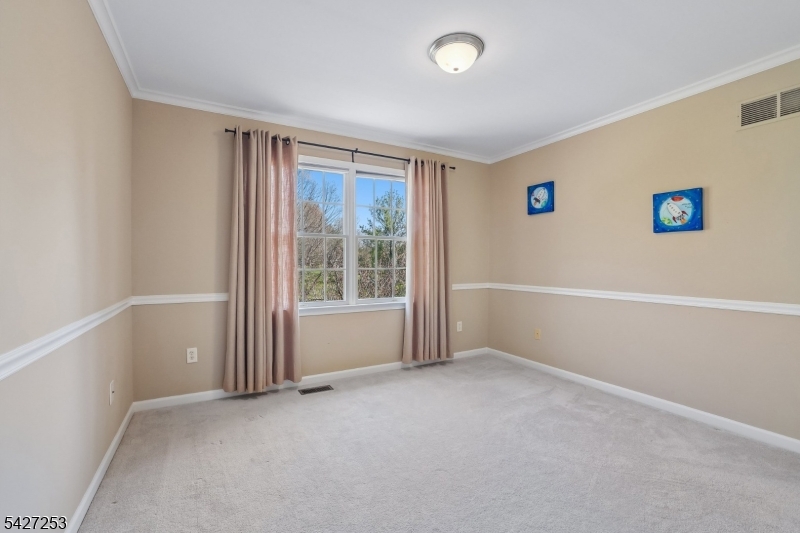 5 Hidden Valley Way