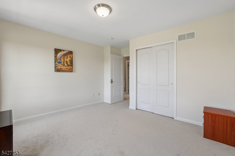 5 Hidden Valley Way