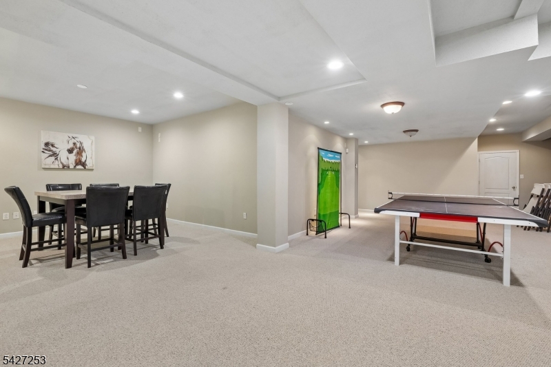 5 Hidden Valley Way