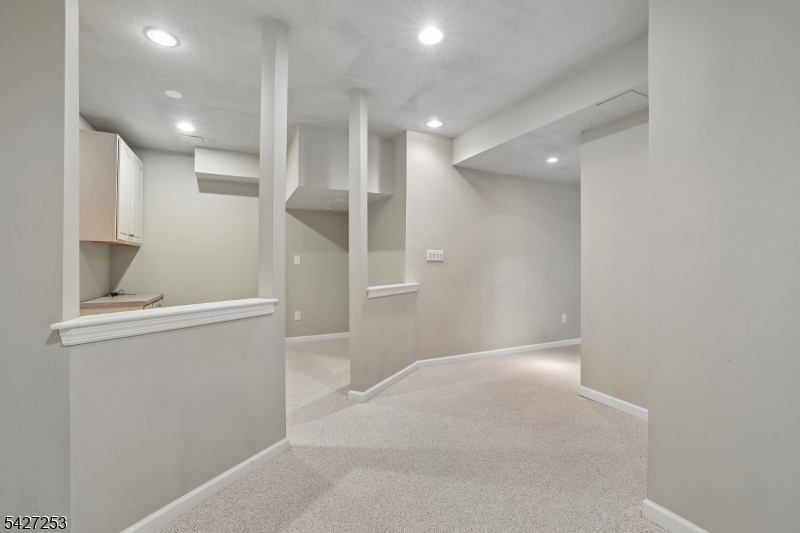 5 Hidden Valley Way