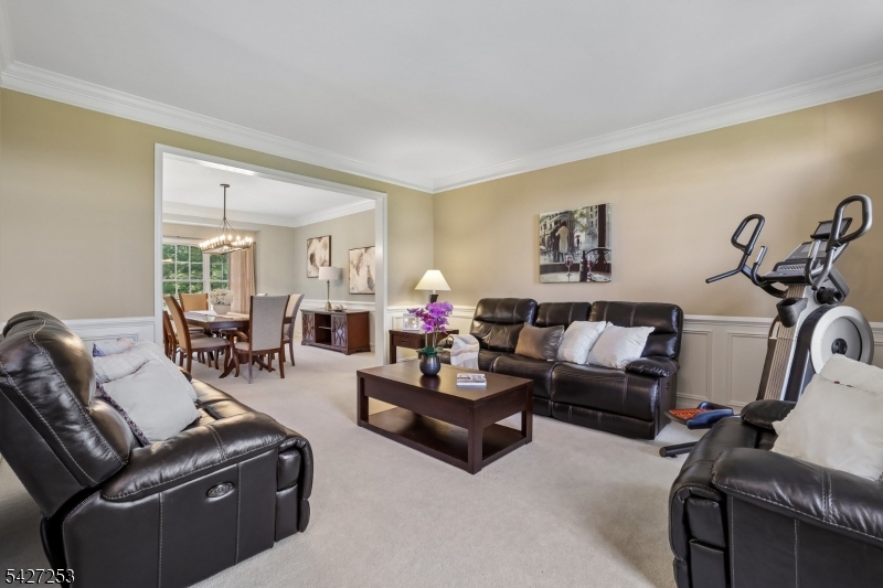 5 Hidden Valley Way