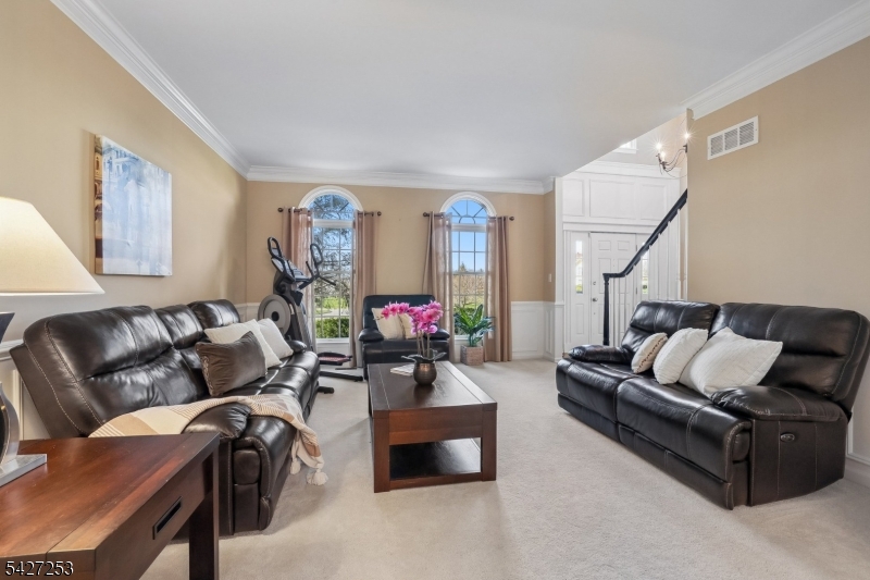 5 Hidden Valley Way