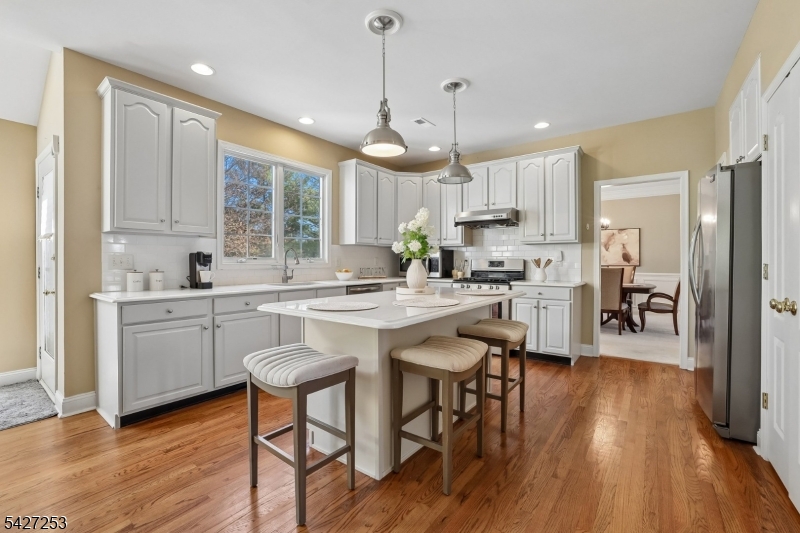 5 Hidden Valley Way