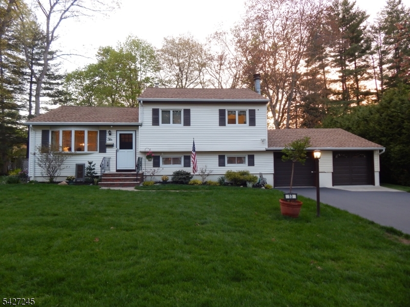 10 Lewis Rd
