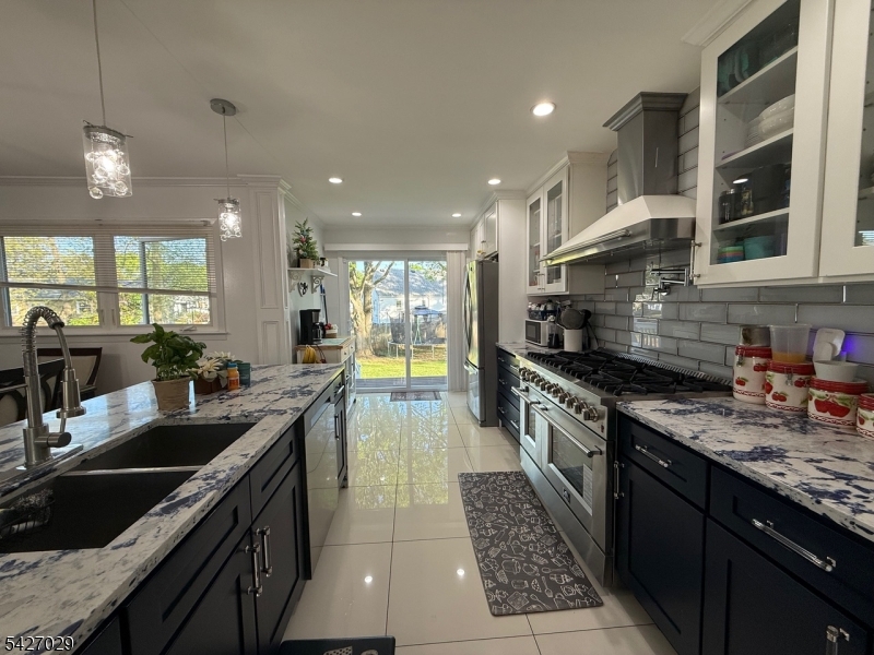 5 Appleman Rd