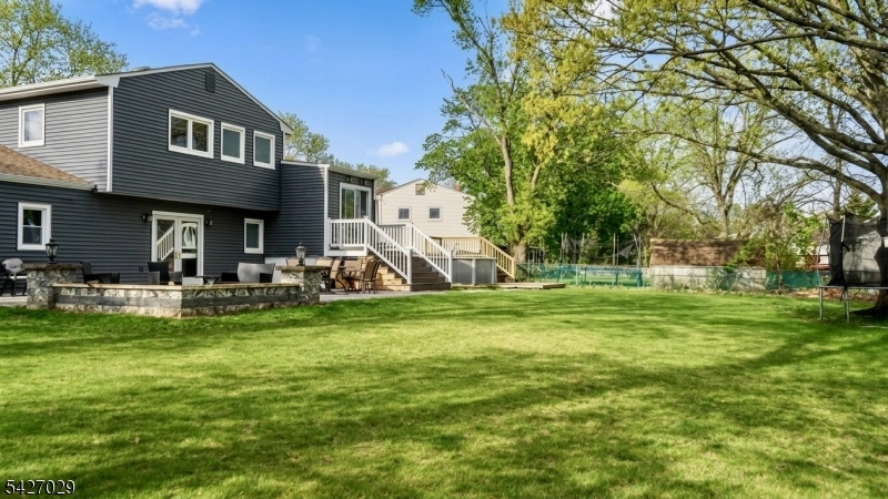 5 Appleman Rd