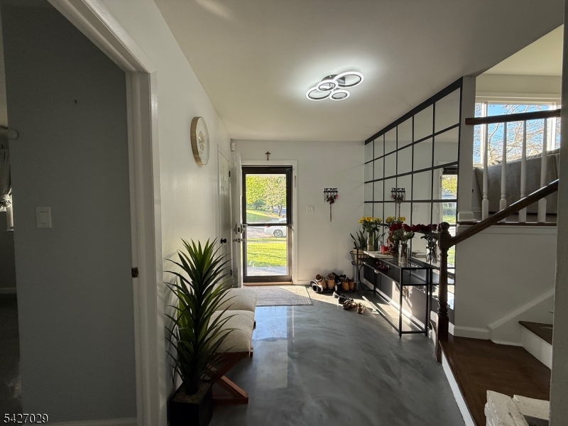 5 Appleman Rd