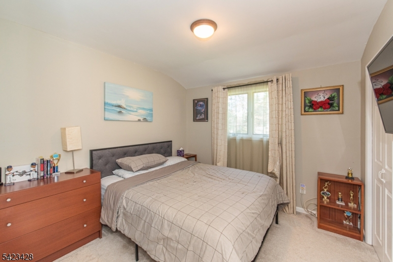 14 Green Dr