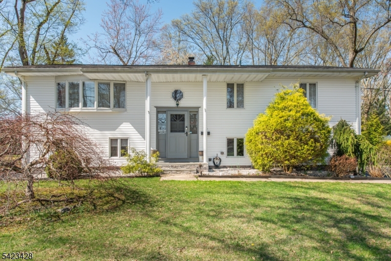 14 Green Dr