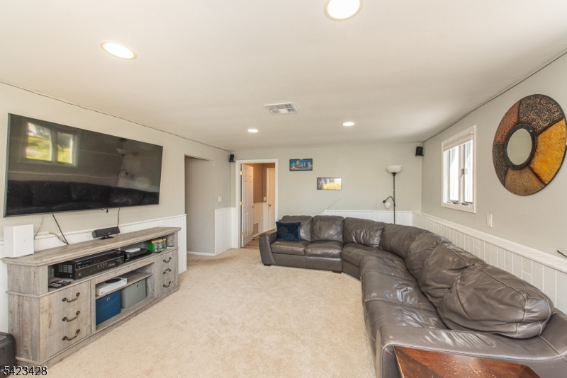 14 Green Dr