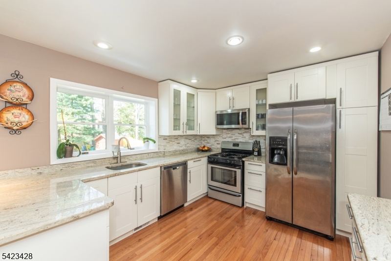 14 Green Dr