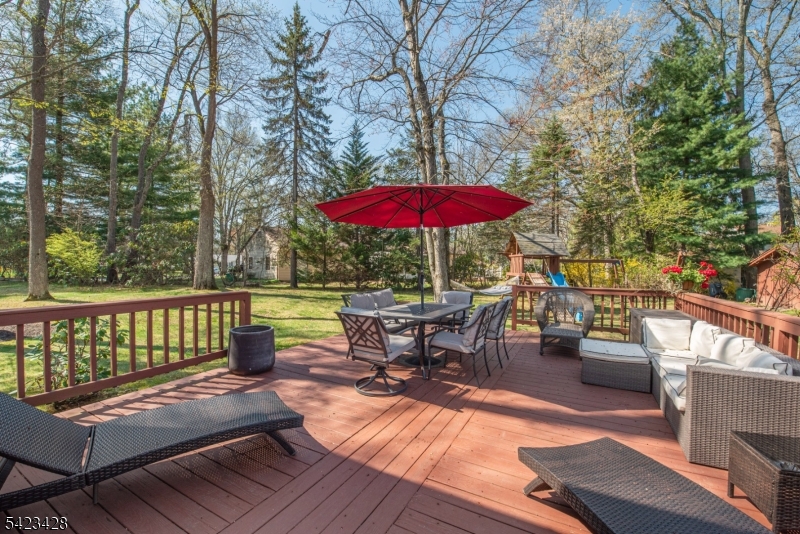 14 Green Dr