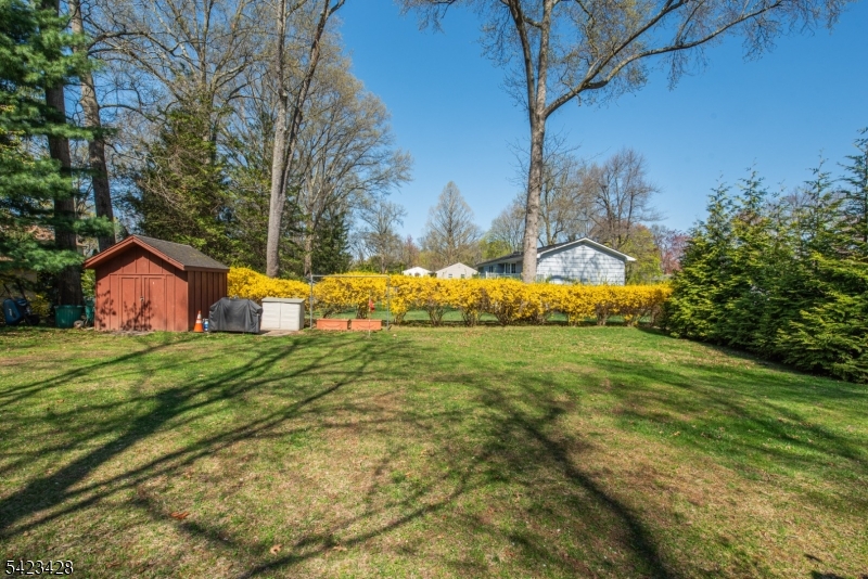 14 Green Dr