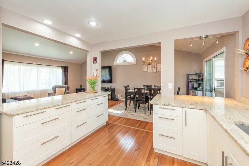 14 Green Dr