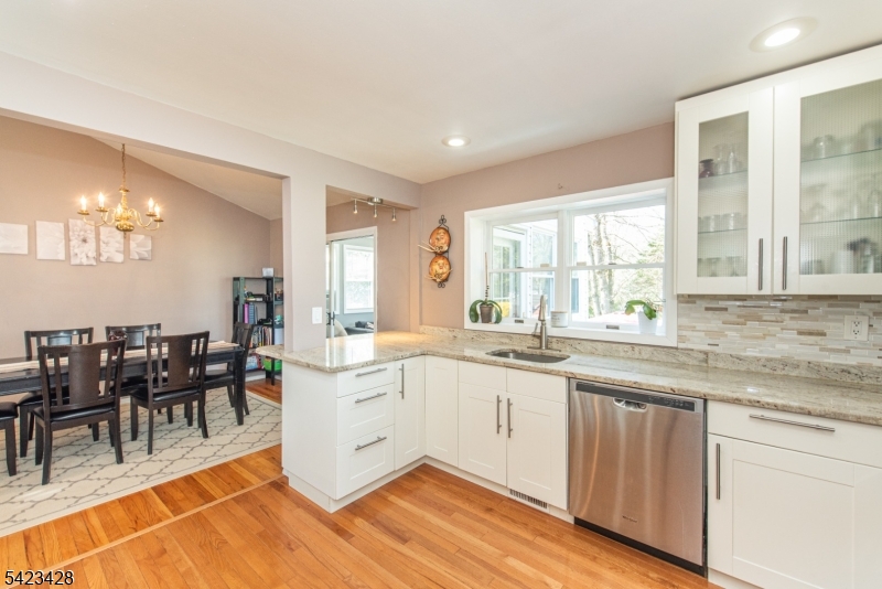 14 Green Dr