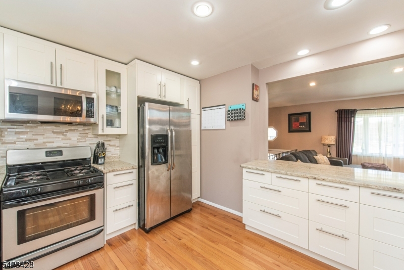 14 Green Dr