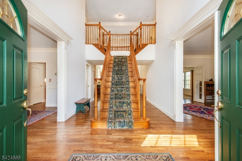 32 INDEPENDENCE DRIVE