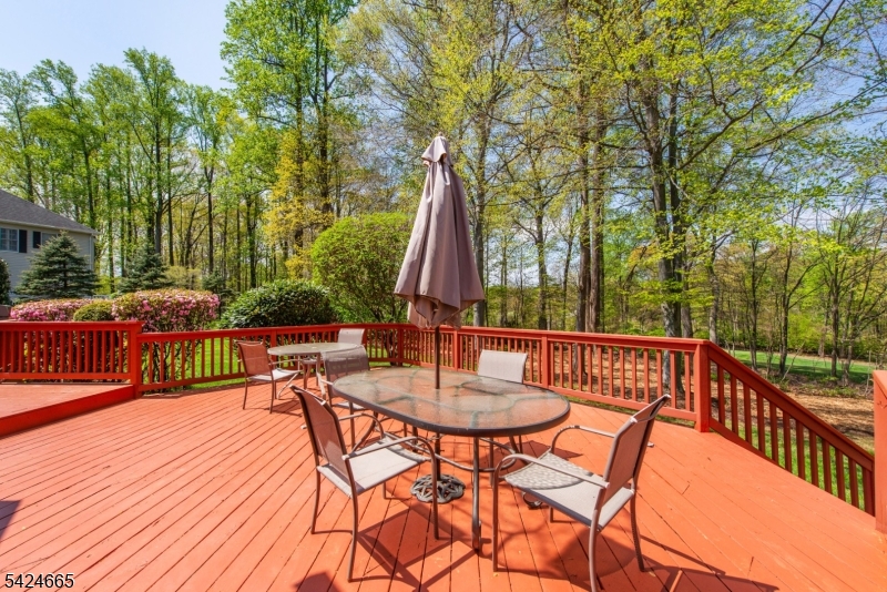 32 INDEPENDENCE DRIVE