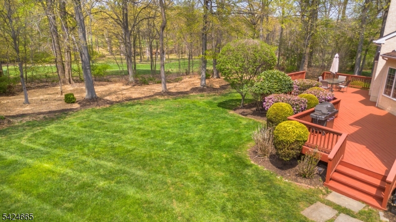 32 INDEPENDENCE DRIVE