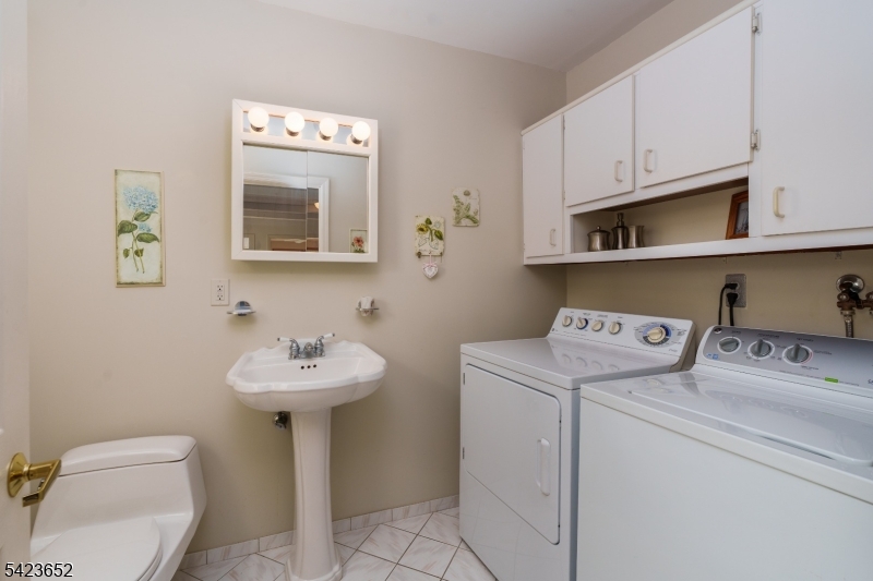 20 Stony Hill Ct