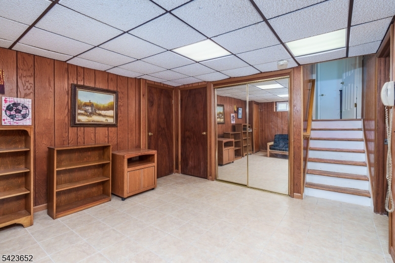 20 Stony Hill Ct