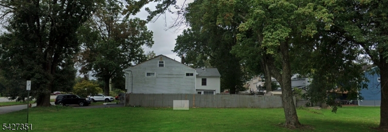 63 Rockaway Blvd