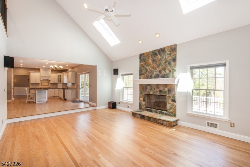 4 BRANDYWINE CT