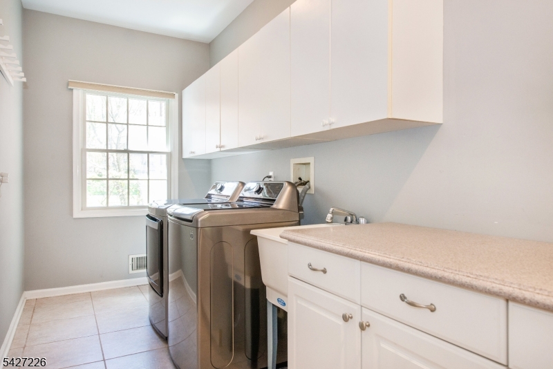 4 BRANDYWINE CT