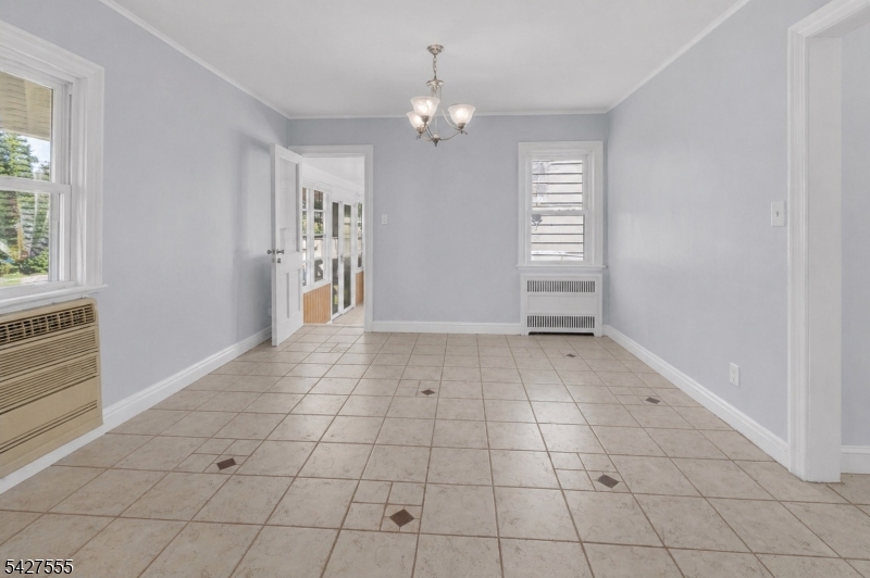 717 Galvin Ave