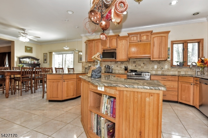 34 Split Rock Rd