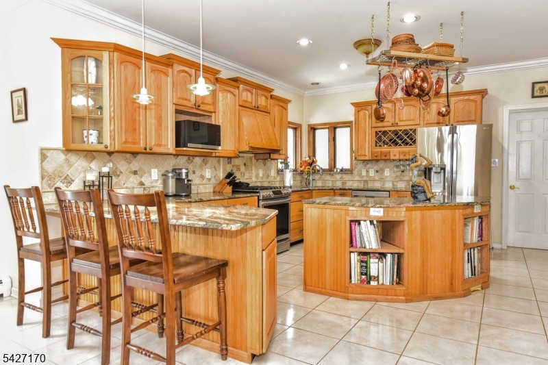 34 Split Rock Rd